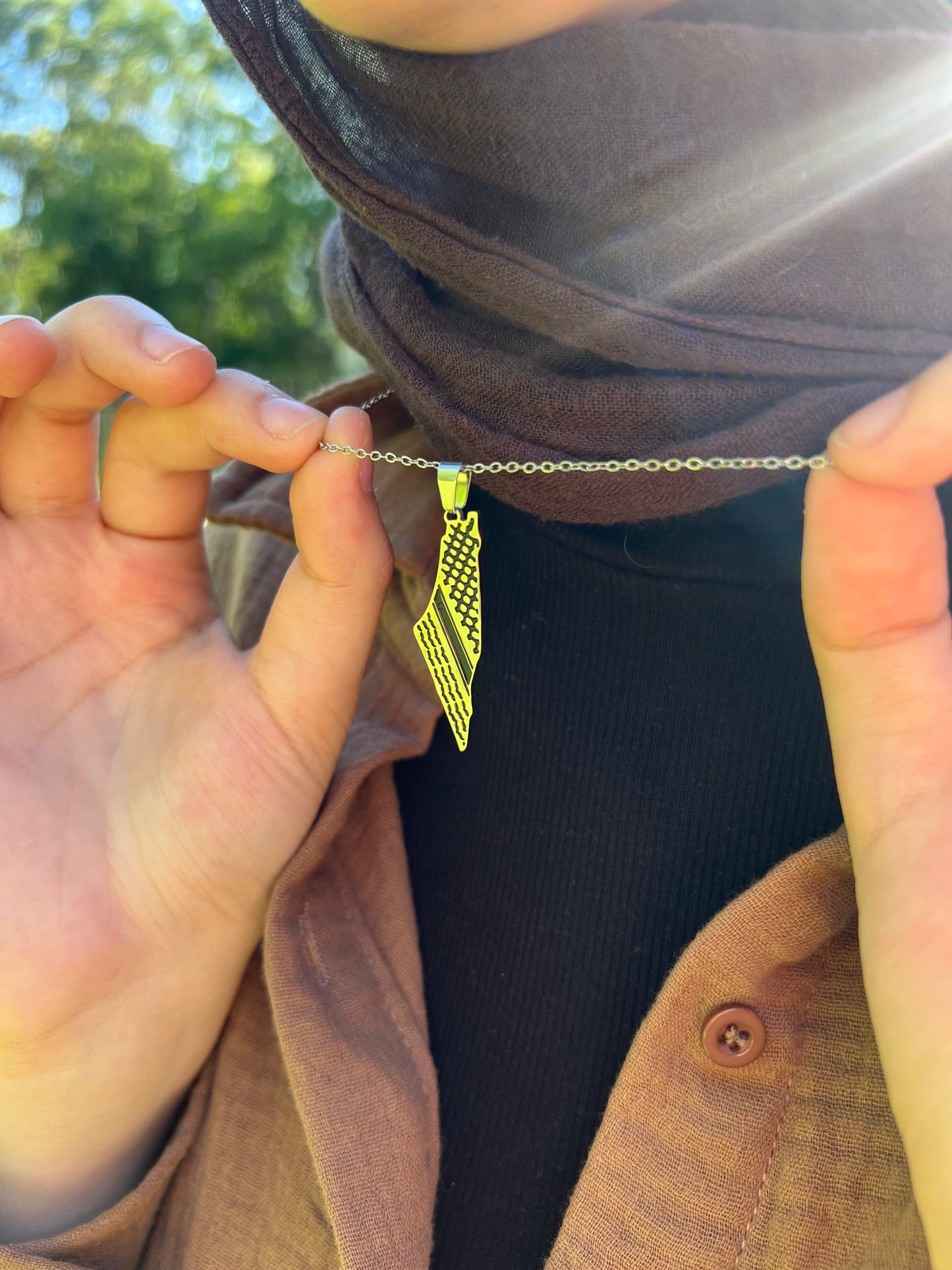 Engraved Kuffiyeh Palestine Map Necklace – Stainless Steel | Gold & Silver