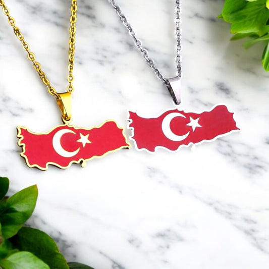 Türkiye Map Necklace with Crescent & Star – Gold & Silver