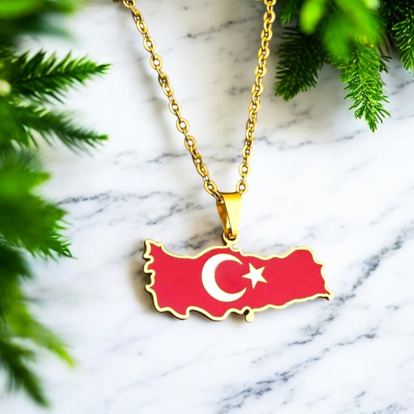 Türkiye Map Necklace with Crescent & Star – Gold & Silver
